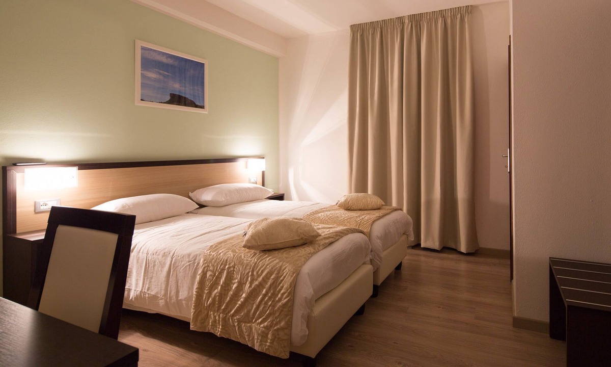 Castelnovo ne' Monti Hotel | Albergo Ristorante Bismantova