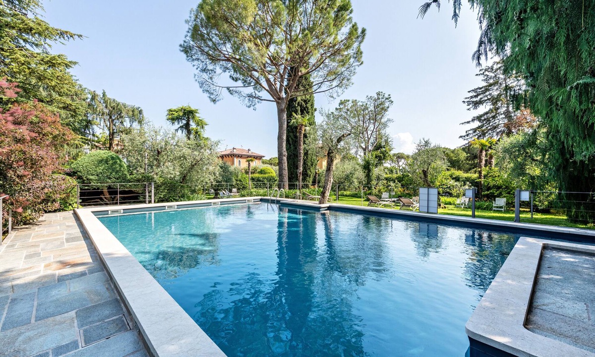 Toscolano Maderno Apartment | Apartment Al Segnavento Montese with Pool, Garden, and Wi-Fi