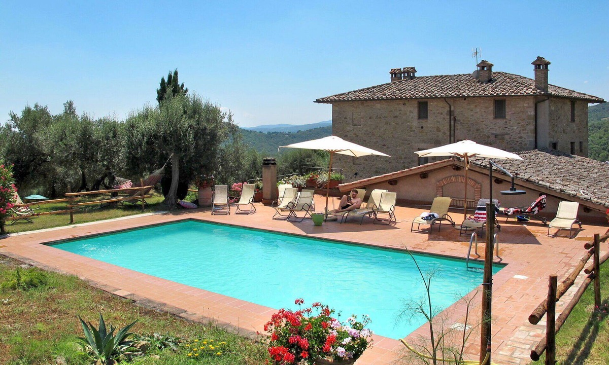 Teverina di Cortona Villa | Beautiful private villa with WIFI, private pool, TV, patio, pets allowed and panoramic view