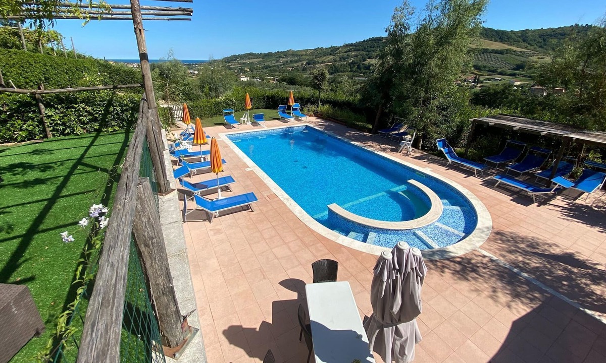 Massignano House | Belvilla by OYO SafariTent Lodge 4