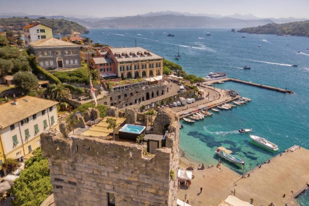 Portovenere Villa | Capitolare Tower