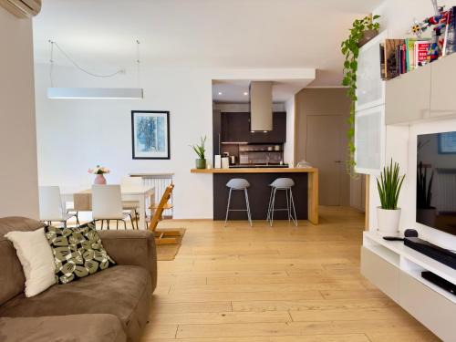 Pedemonte Apartment | Casa di Bianca - Modern & Spacious Home with Jacuzzi - Valpolicella