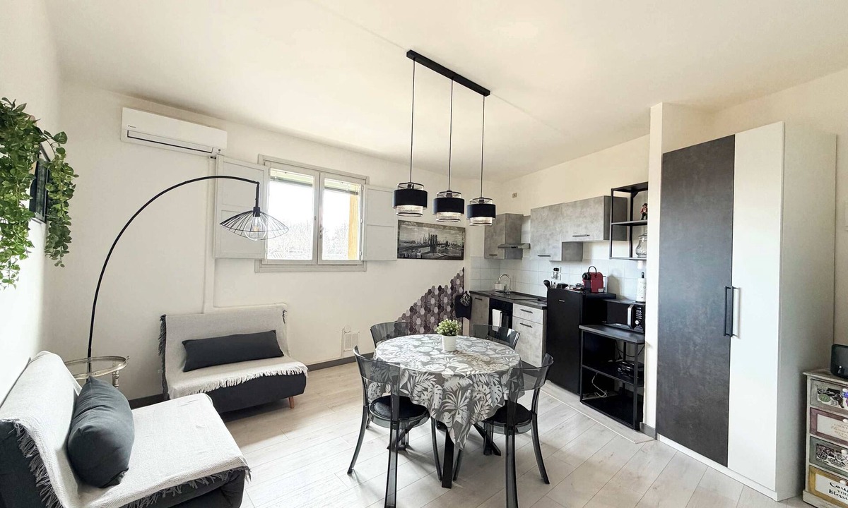 Saragozza-Porto Apartment | Cinzia's City Pad Comfort Near Central Station