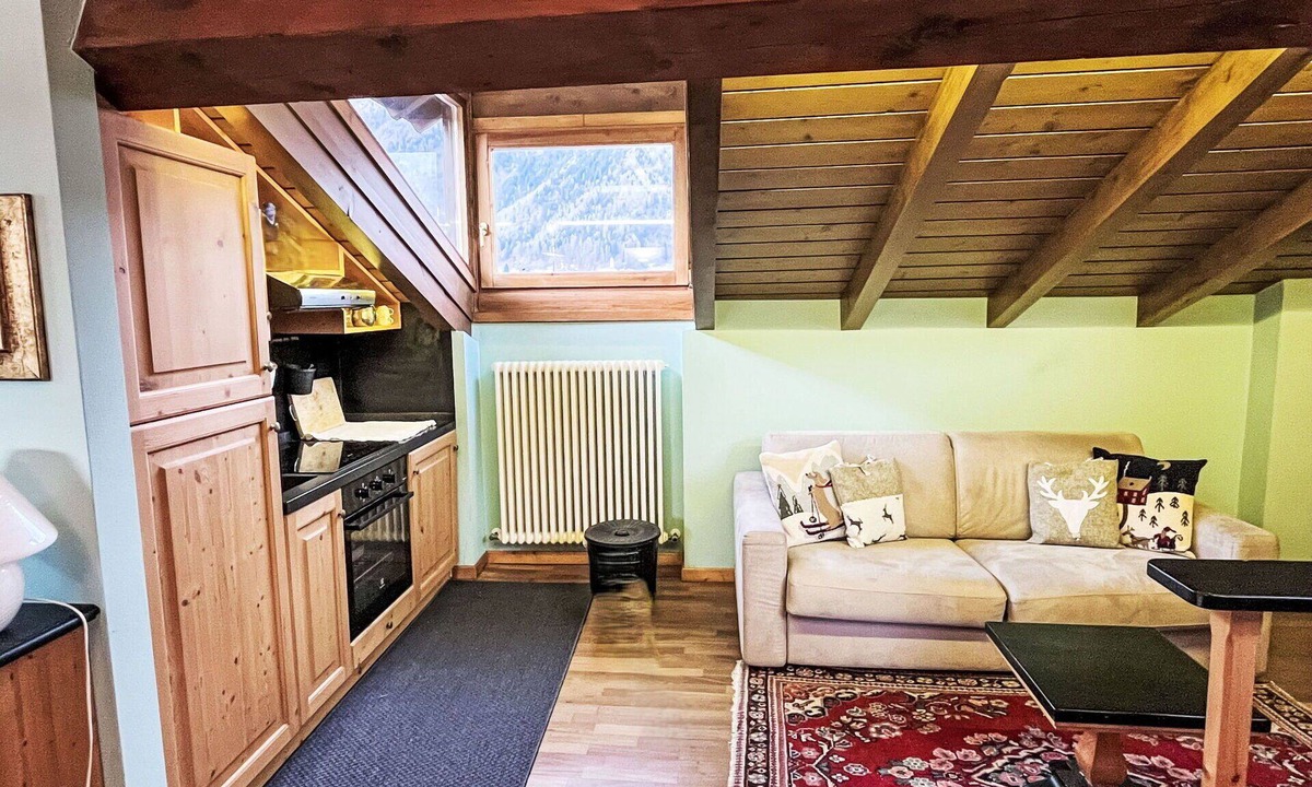 Pinzolo Apartment | Cosy apartment for 4 people with WIFI and TV