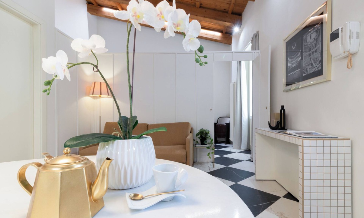 Rimini Historic Center Apartment | Designer loft in a central location with Jacuzzi in the bedroom