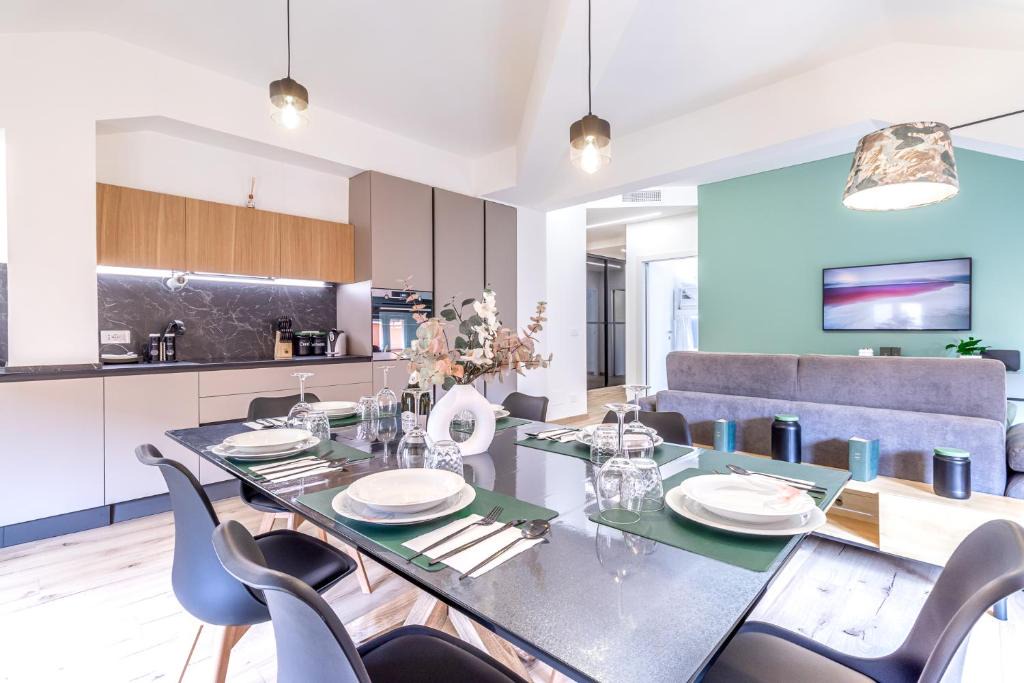 Old Town Apartment | Green Lux-Via Canalino- Pass ZTL Parking WiFi