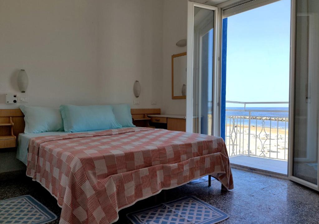 Torre Pedrera Hotel | Hotel Aurora Nord