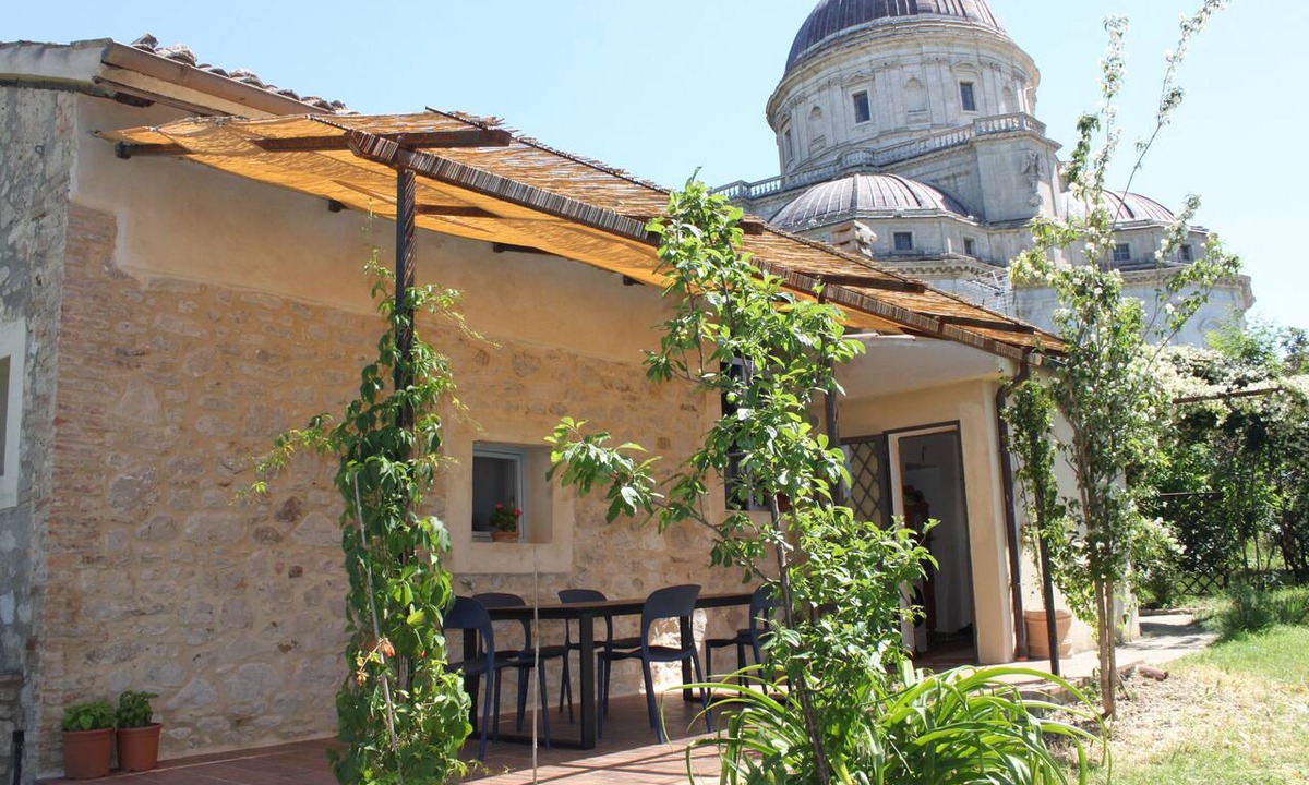 Todi House | HOUSE OF CONSOLATION Small villa adjacent to the Temple of Consolation