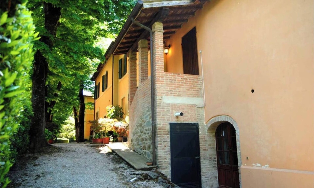 Bagnaia Apartment | Jasmine - Spacious and quaint studio apartment on the ground floor