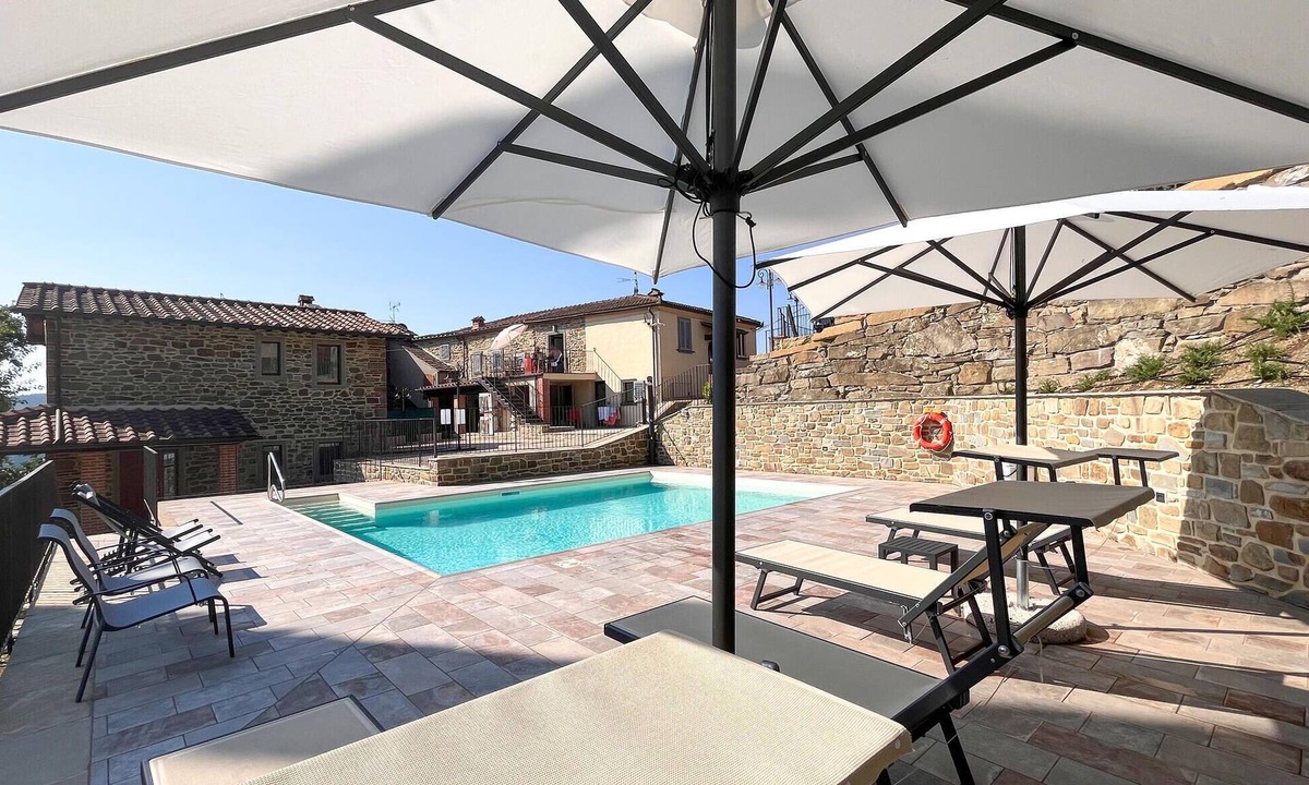Castel Focognano Apartment | L'Abete-Gemme del Casentino