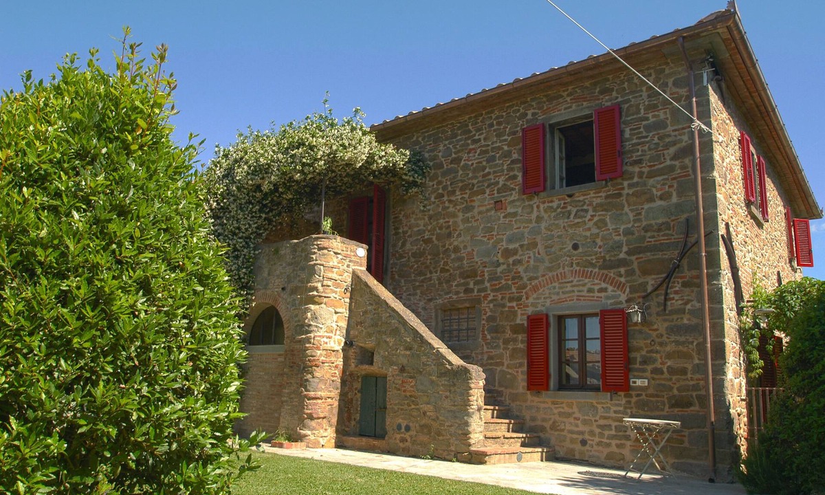 Montalla House | Lovely, spacious independent apartment in Tuscan Farmhouse