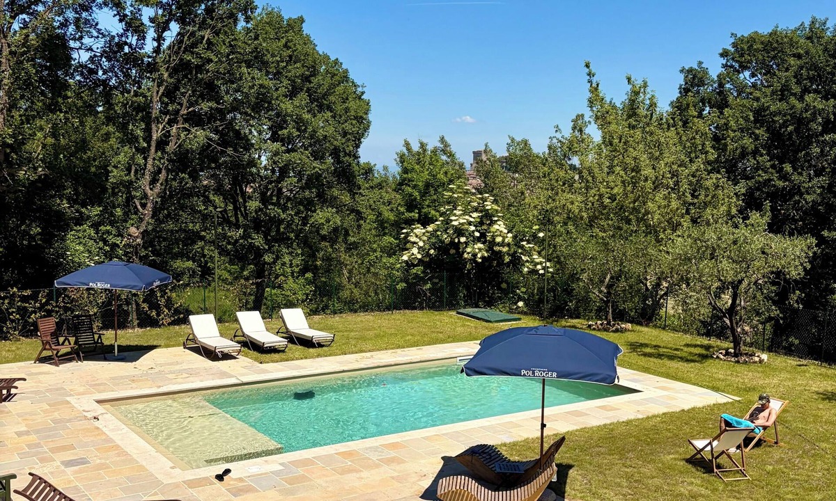 Sarteano Villa | Relaxation and Comfort: A Stunning Country House with a Pool