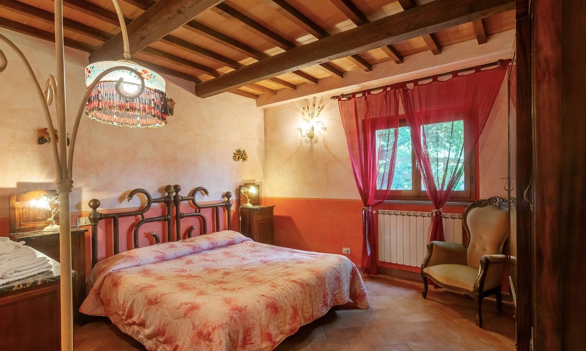 San Donato in Fronzano Apartment | Stalla – Rustic Apartment with Terrace and Private Garden