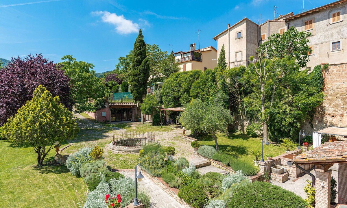 Santa Firmina Villa | Villa in Santa Firmina with 5 bedrooms sleeps 10