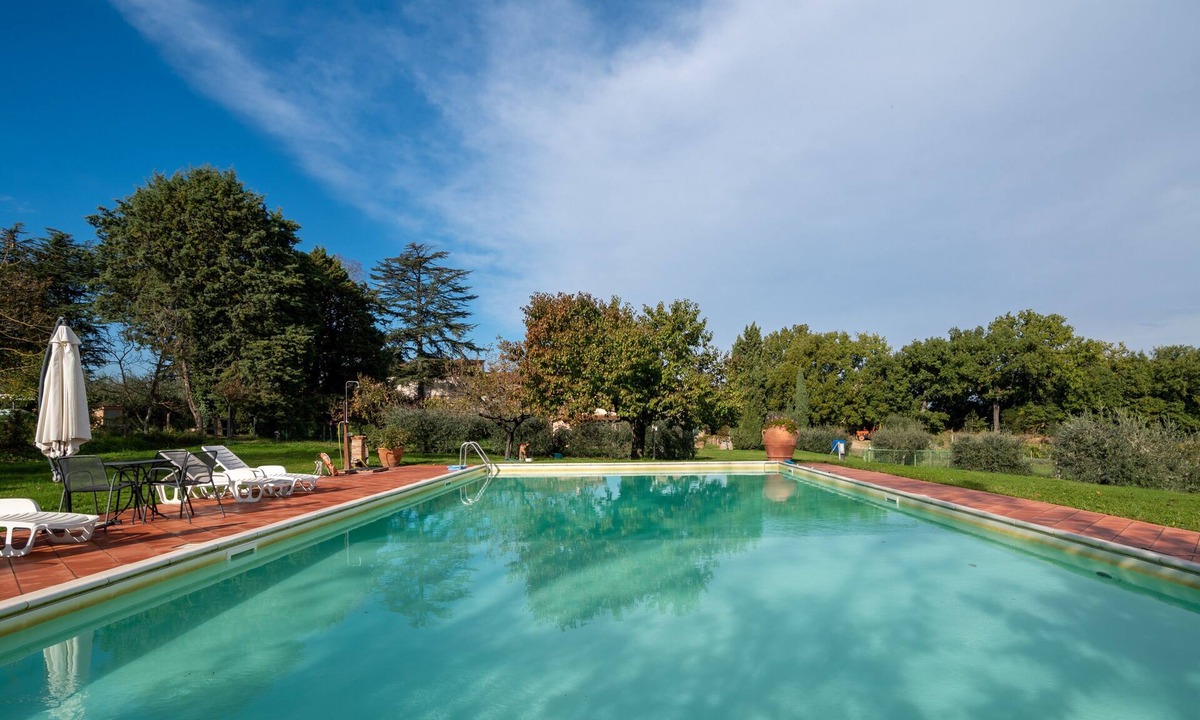 Bucine House | Villa 'La Tinaia Il Sole Verde' with Shared Pool and Wi-Fi