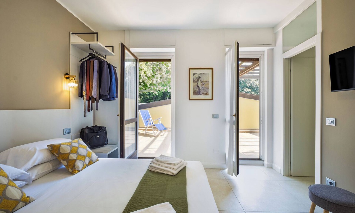 Baranzate Apartment | Vivi Milano - Two Bedrooms & Terrace Near Fair
