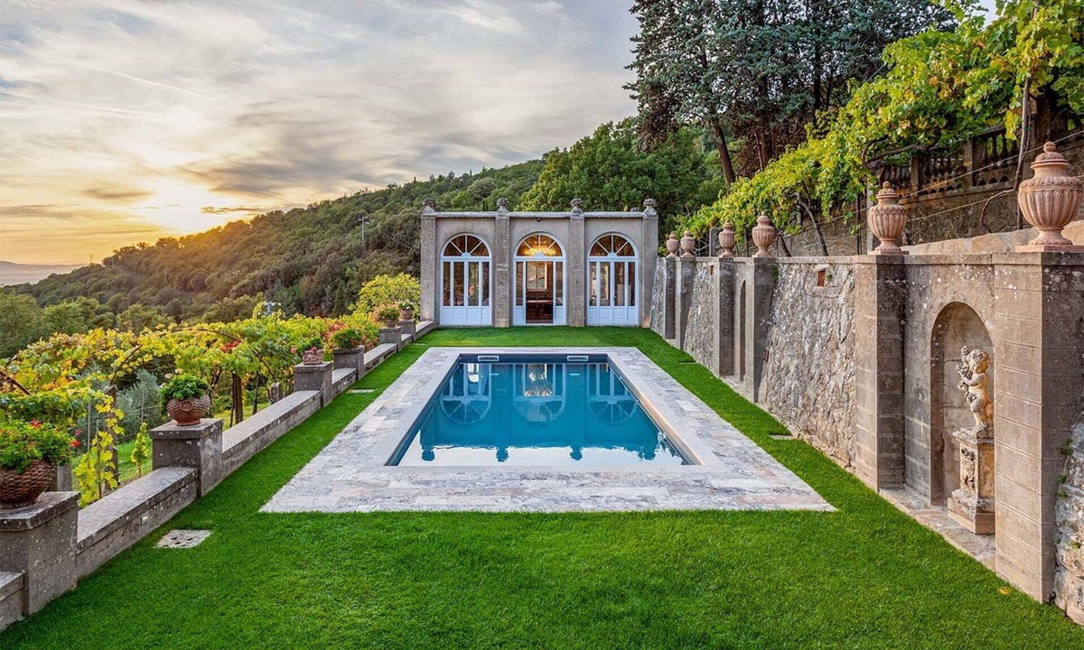 Cortona Villa | Wonderful villa for 8 guests with private pool, A/C, WIFI, TV and panoramic view, close to Cort.