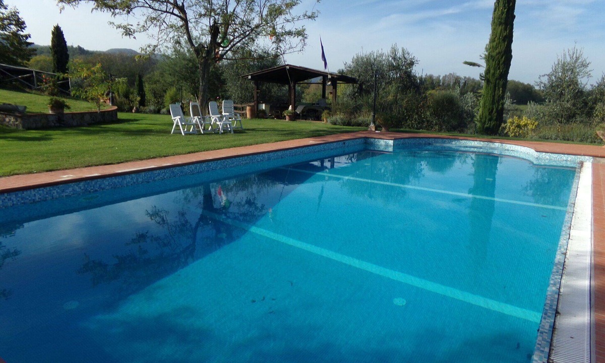 Cavriglia House | Wonderful villa for 6 people with WIFI, private pool, A/C, TV, patio and pets allowed