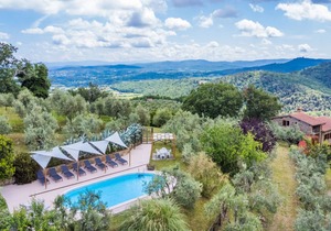 155 m² House ∙ 5 bedrooms ∙ 10 guests in Montevarchi