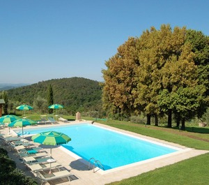 Paglia Holiday Rental Swimming San Gimignano Tuscany 