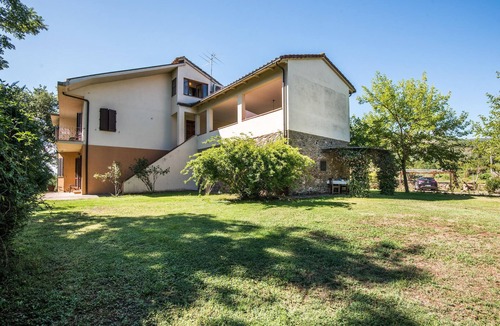 Bucine Apartment | 1 bedroom awesome apartment in Pietraviva AR