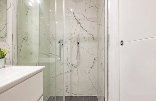 Casoretto Apartment | 2CLI19 [Cathedral-Loreto] Elegant Central