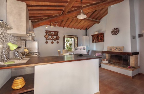 Castiglione d'Orcia Apartment | An 18th-century Tuscan farmhouse in Val d'Orcia. Perfect for families