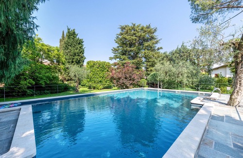 Toscolano Maderno Apartment | Apartment Al Segnavento Montese with Pool, Garden, and Wi-Fi