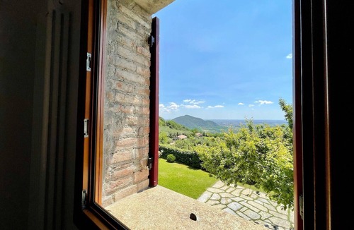 Arqua Petrarca Apartment | Apartment for 8 persons approx. 270 m² in Arquá Petrarca, Veneto (Padova Province)