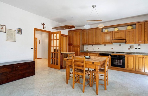 Montevarchi Apartment | Apartment 'Girasole' with Private Terrace, Private Garden and Wi-Fi