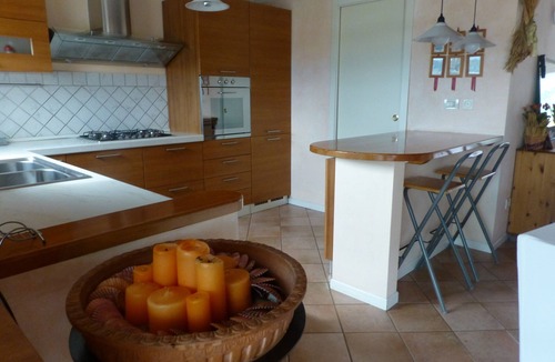 Salo Apartment | Apartment in Salo with breathtaking lake view - WIFI A/C car parking