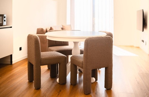 Laives Apartment | Apartment 'Maso Renner 1' with Mountain View, Wi-Fi and Air Conditioning