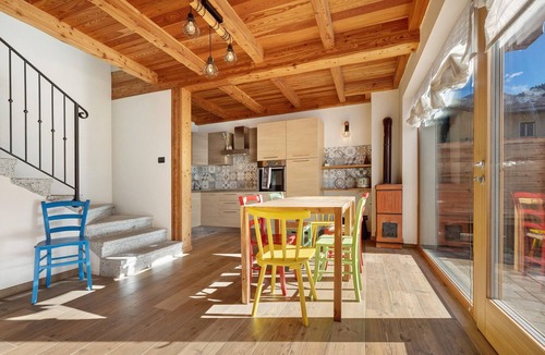 Ragoli Apartment | Apartment 'Saone' with Mountain View, Shared Garden and Wi-Fi