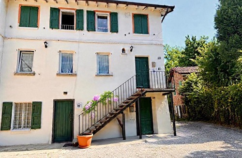 Sassuolo House | B&B Il GLICINE Camere e Appartamenti con Parcheggio Privato