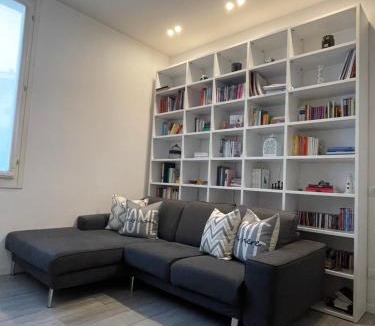 Crocetta-San Lazzaro-Modena Est Apartment | Balsamico Suites 2 - Near Ferrari Museum & Railway