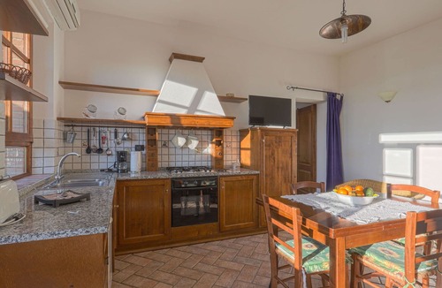 Cignan Bianco Villa | Beautiful apartment in villa with A/C, pool, WIFI, TV, patio, pets allowed and panoramic view