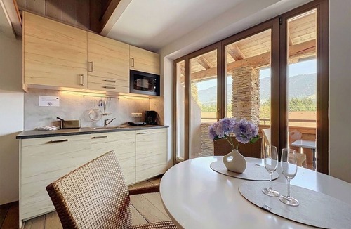 Kaprun Villa | Beautiful apartment in villa for 4 people with TV, balcony and pets allowed
