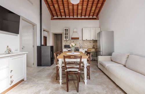 Colle di Val d'Elsa Villa | Beautiful private villa with private pool, A/C, WIFI, TV and pets allowed, close to San Gimignano