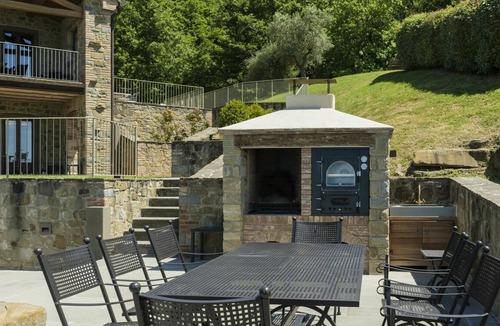 Lisciano Niccone Villa | Beautiful private villa for 6 people with A/C, private pool, WIFI, TV, terrace and parking