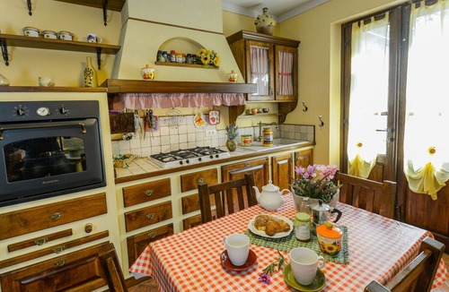 Ferretto Villa | Beautiful private villa with private pool, WIFI, TV, patio, pets allowed and panoramic view
