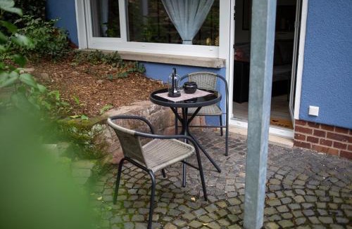 Huenfeld Apartment | BEST STAY moderne Stadtwohnungen in Hünfeld - Küche, Schlafsofa, Terrasse oder Balkon WLAN Smart TV