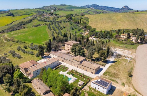 Volterra Villa | Borgo Ariano 18 – Apartment with pool