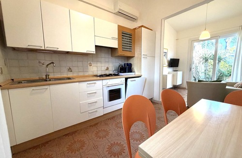 Bibione Pineda Villa | Bright villa with a fenced garden near the beach