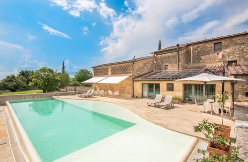 Simignano Apartment | Brotes: Chic Apartments in Tuscany, Pool, Hot Tub, Shared Sauna, WiFi & Air Conditioning