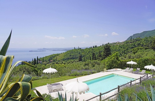 Toscolano Maderno Villa | Ca Pietra By Garda FeWo a Toscolano Maderno