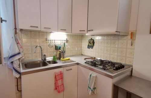 Nonantola Apartment | CasaDante: History and Comfort in Modena. Parking and Check-in 24/7