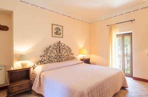 Precetto Villa | Casale I Melograni