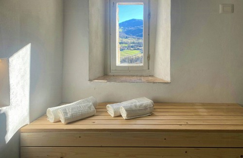 Polinago House | Castle with private spa in Modenese Apennines