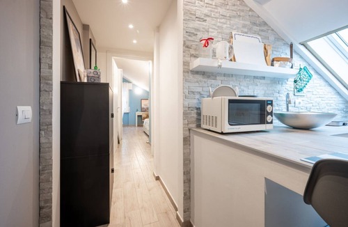 San Leonardo Apartment | Comfortable attic located on the third and last floor of a building without a lift.It comfortably accommodates two people in 40 m2 of space with a double bedroom.Small building with a green space and ample free parking in front of the house, near the cen