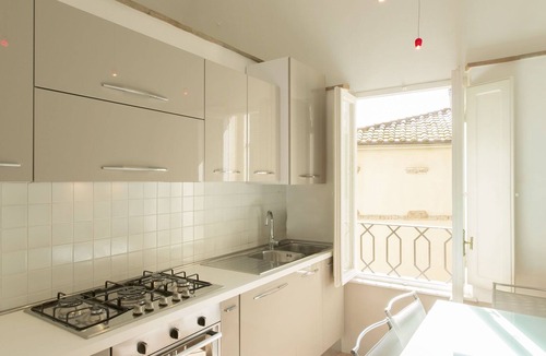 Cortona Apartment | Cosy apartment for 2 people with A/C, WIFI, TV, pets allowed and panoramic view